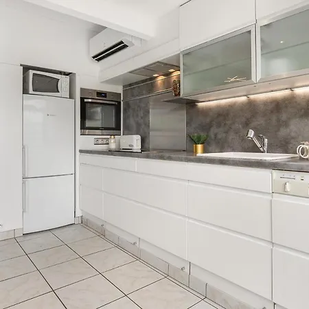Apartamento Club Luxe - Proche - Parking - Climatisation - Village Naturiste *