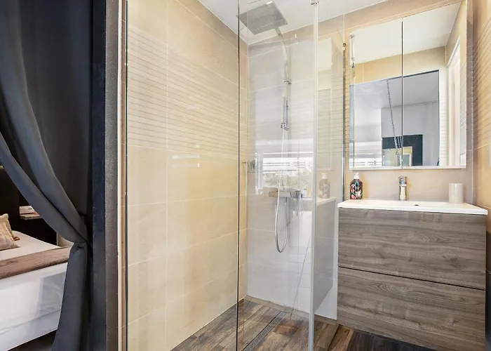 Villa Beach Club Luxe - Proche Plage - Parking - Climatisation - Village Naturiste Appartement *